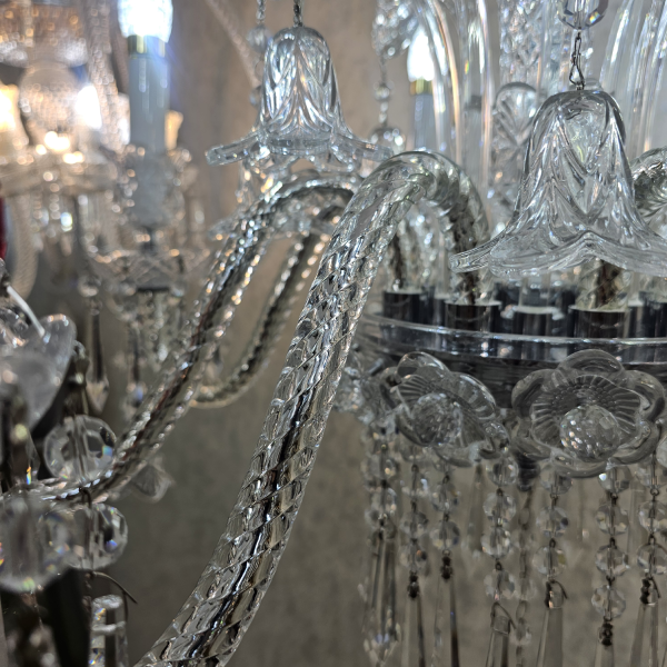 لوستر باکارات VIP وارداتی – کریستال سفید | ۶ تا ۳۲ شاخه - تصویر 9